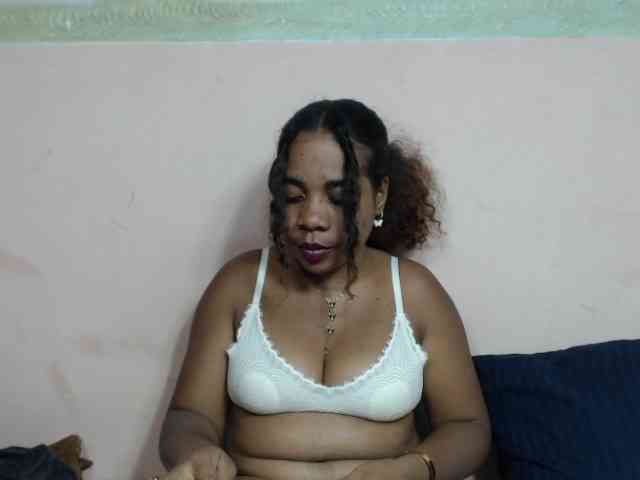 AlineEdena webcam