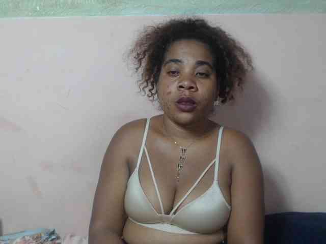 AlineEdena webcam