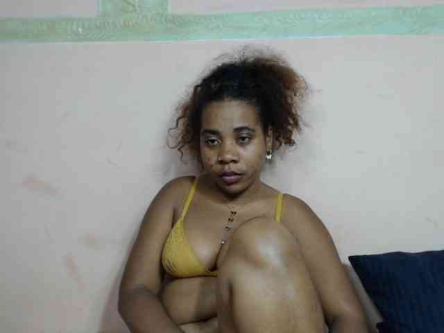 AlineEdena webcam