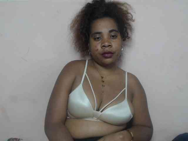 AlineEdena webcam