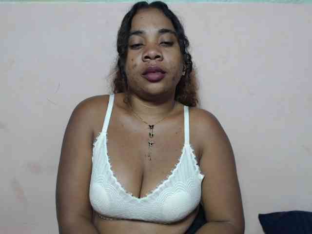 AlineEdena webcam