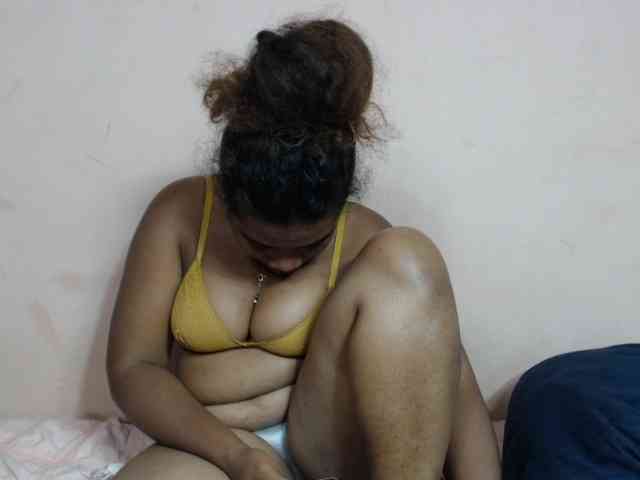 AlineEdena webcam