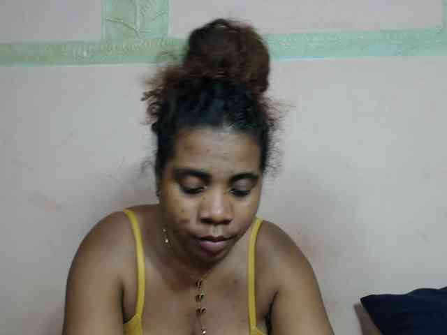 AlineEdena webcam