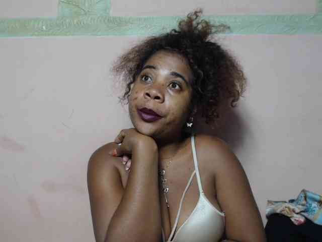 AlineEdena webcam