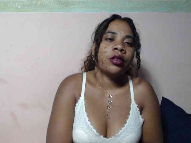 AlineEdena webcam