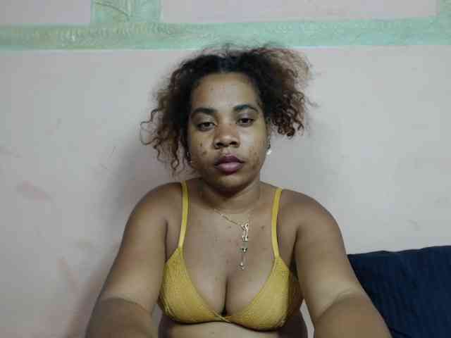 AlineEdena webcam