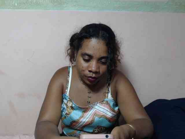 AlineEdena webcam