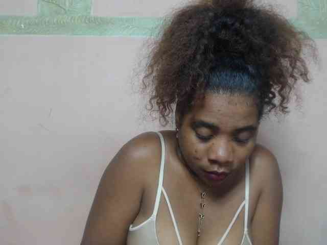 AlineEdena webcam