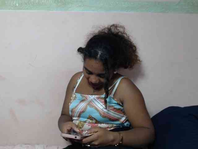 AlineEdena webcam