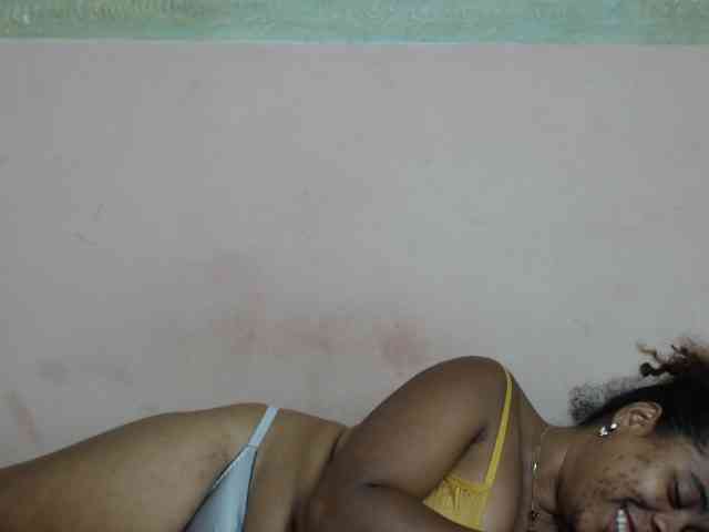 AlineEdena webcam