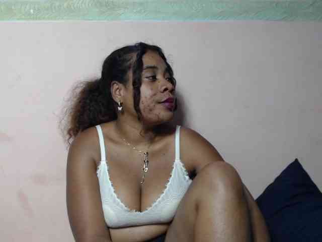 AlineEdena webcam
