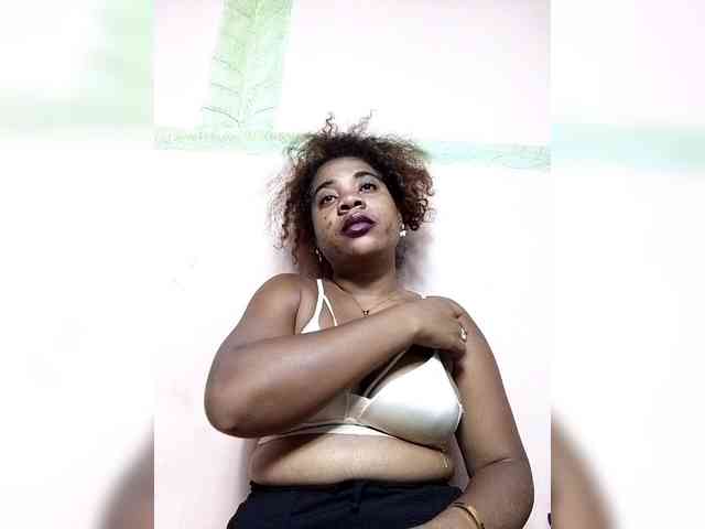AlineEdena webcam