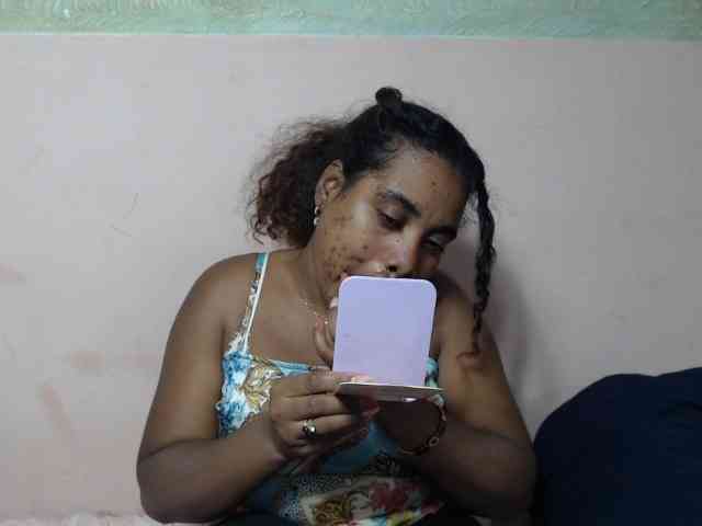 AlineEdena webcam