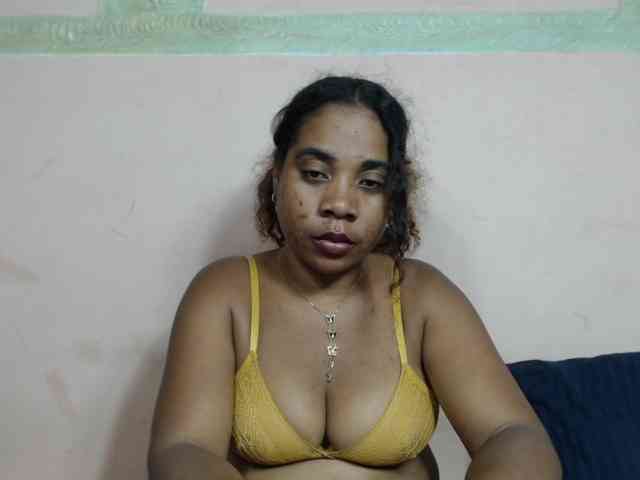 AlineEdena webcam