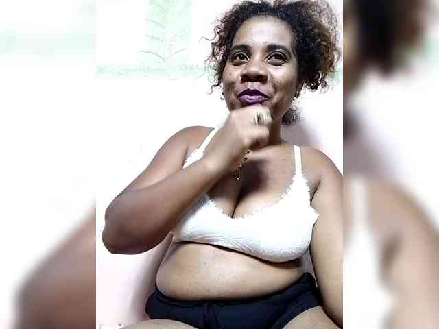 AlineEdena webcam