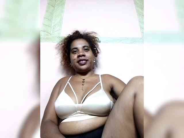 AlineEdena webcam