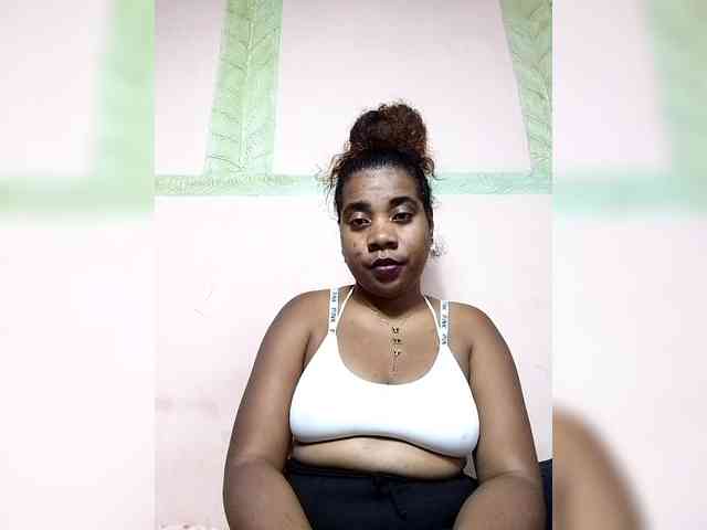 AlineEdena webcam