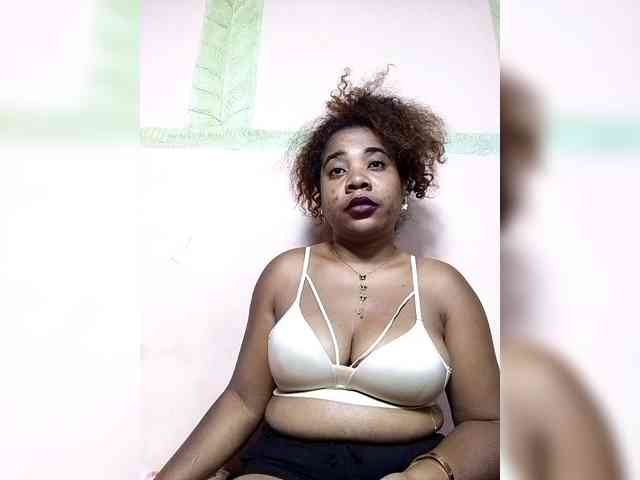 AlineEdena webcam