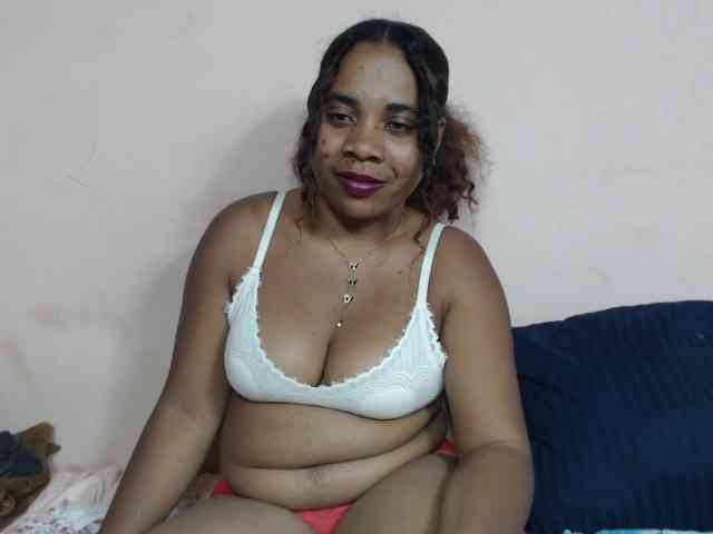 AlineEdena webcam