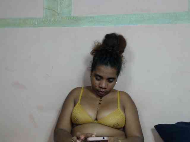 AlineEdena webcam