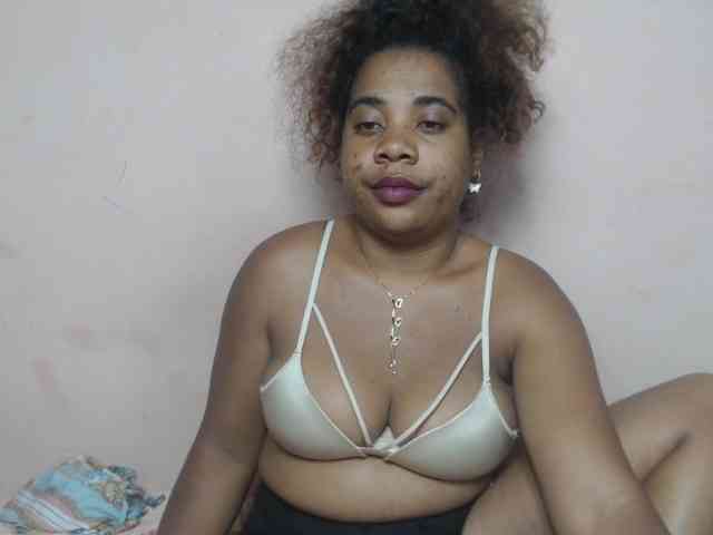 AlineEdena webcam