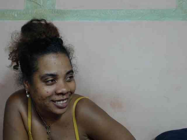 AlineEdena webcam