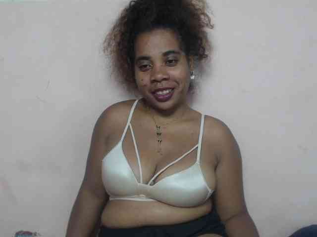AlineEdena webcam