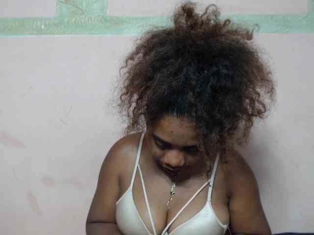 AlineEdena webcam