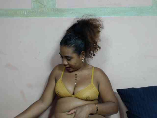 AlineEdena webcam