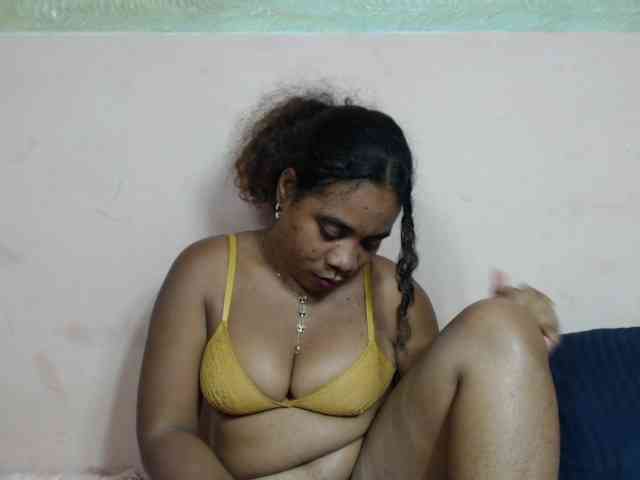 AlineEdena webcam