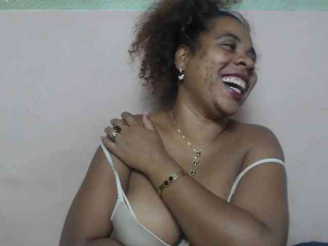 AlineEdena webcam