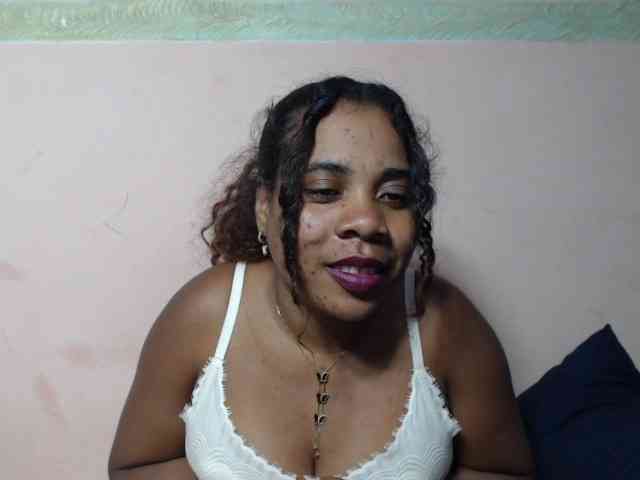 AlineEdena webcam