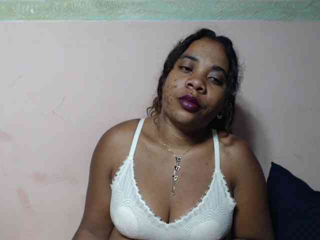 AlineEdena webcam