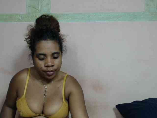AlineEdena webcam