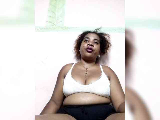 AlineEdena webcam