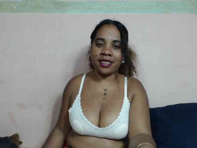 AlineEdena webcam