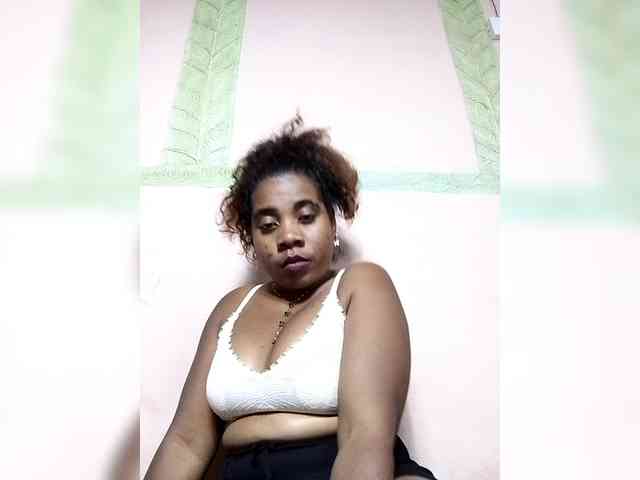 AlineEdena webcam
