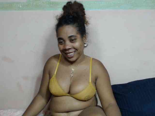 AlineEdena webcam