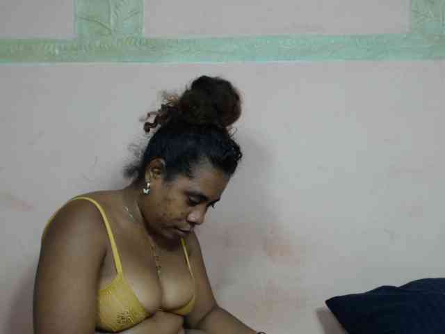 AlineEdena webcam