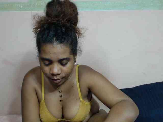 AlineEdena webcam