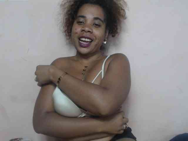 AlineEdena webcam