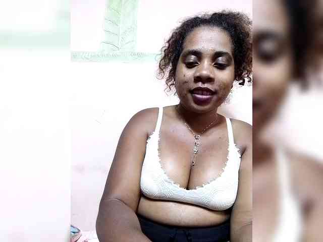 AlineEdena webcam