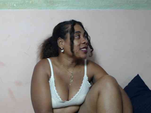 AlineEdena webcam