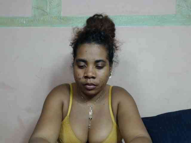 AlineEdena webcam