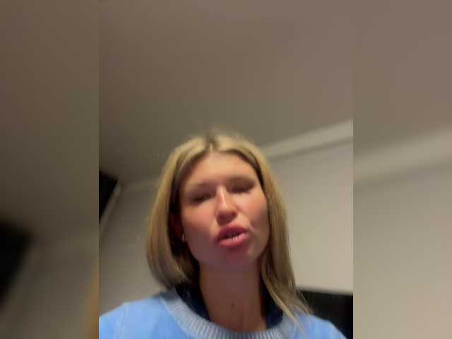 Accedi alla chat con il nickname GiaVibey GiaVibey