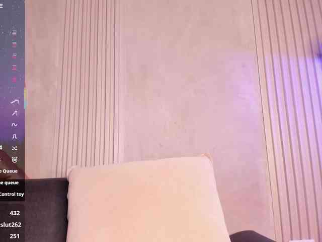 MissMahalaa webcam