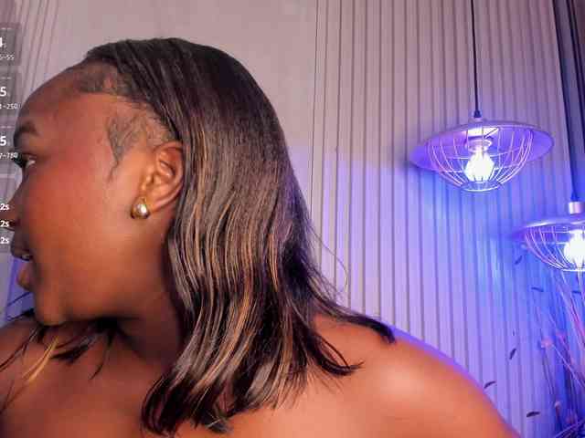 MissMahalaa webcam