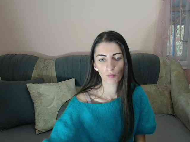 ella-myst webcam