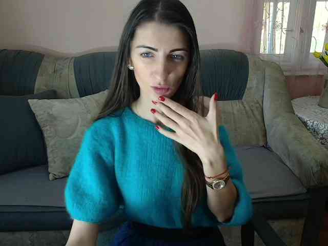 ella-myst webcam