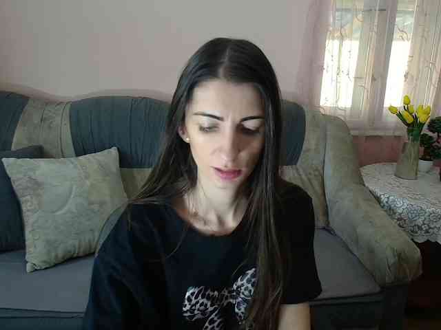 ella-myst webcam